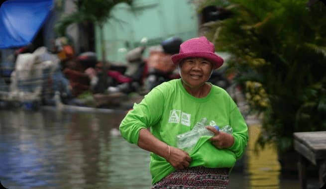 A Plastic Bank collection member in Manila, Philippines.