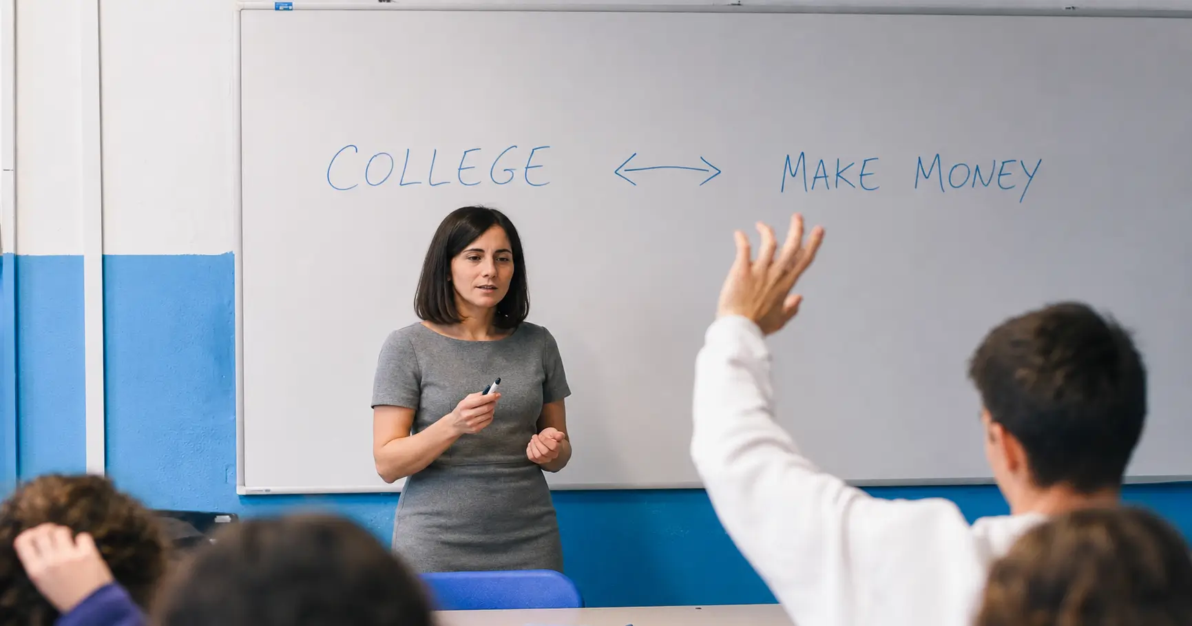 How to Make Money While in College: 9 Real Ways That Fit a Student Schedule